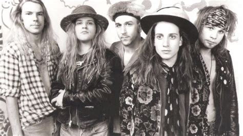 Why Mother Love Bone Could Have Been The Greatest Grunge。